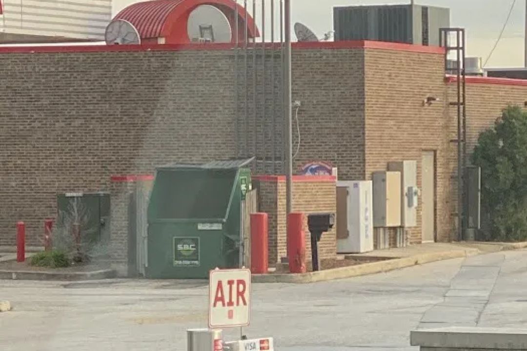 Speedway Gas Station Car Wash