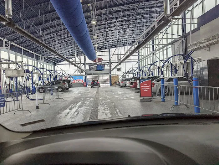 Delta Sonic Car Wash & Oil Change Picture 4