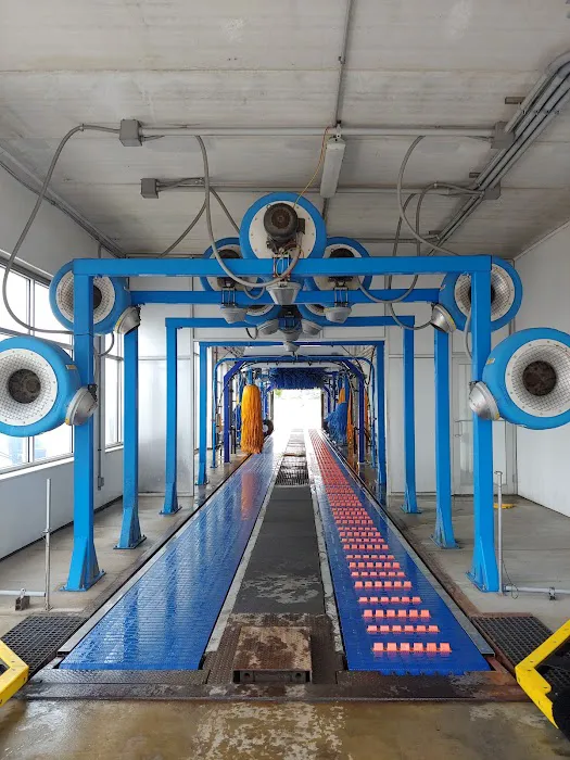 Shine Bright Express Car Wash Picture 7