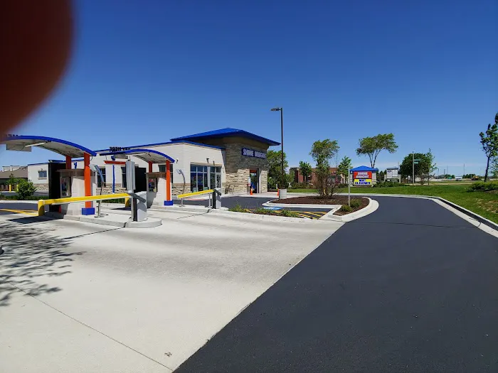 Shine Bright Express Car Wash Picture 6