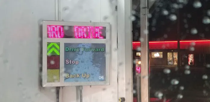 Bart's Car Wash Picture 4