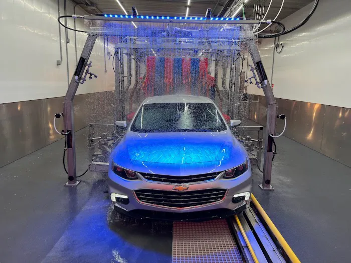 Crew Carwash Picture 2