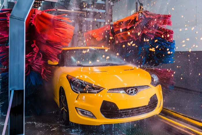 Crew Carwash Picture 6