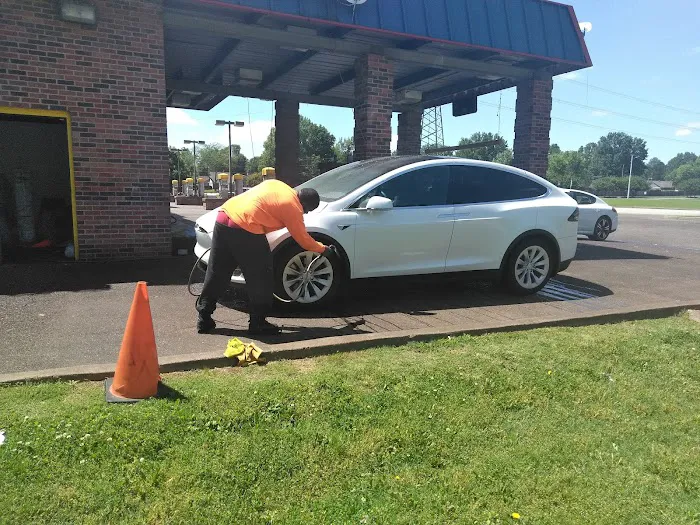 Miracle - Perfection Hand Carwash And Detailing Picture 9