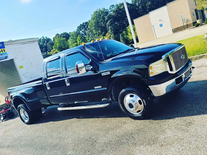 Suds Brothers & New Brownsville Handwash And Detailing Picture 9