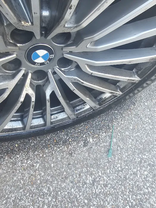 Sparkling Image Car Wash Picture 8