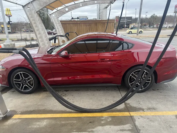 Zips Car Wash Picture 3