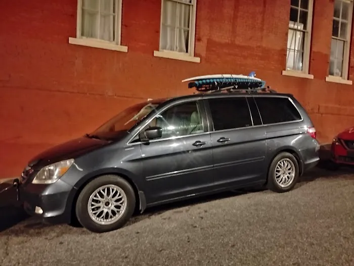 Club Car Wash Picture 4