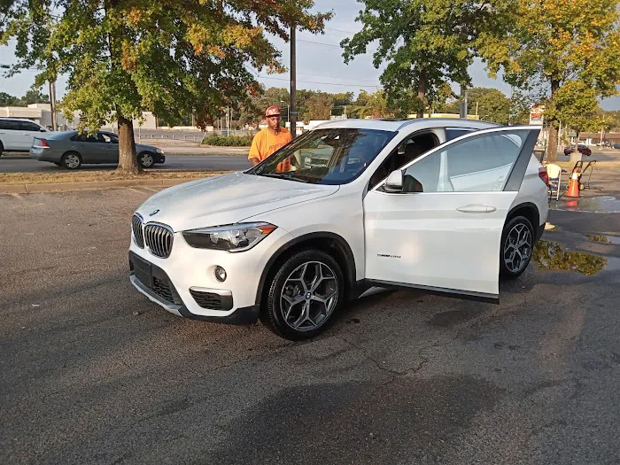 Mr.PerfectO Detailed Car Wash Picture 10