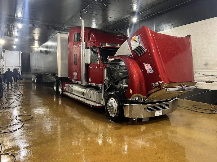 Blue Beacon Truck Wash of Memphis South, TN Picture 9