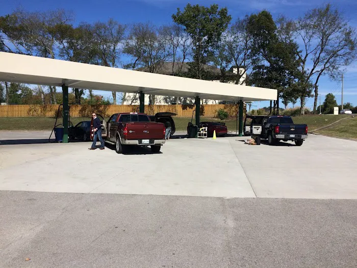 Brentwood Auto Wash Picture 8