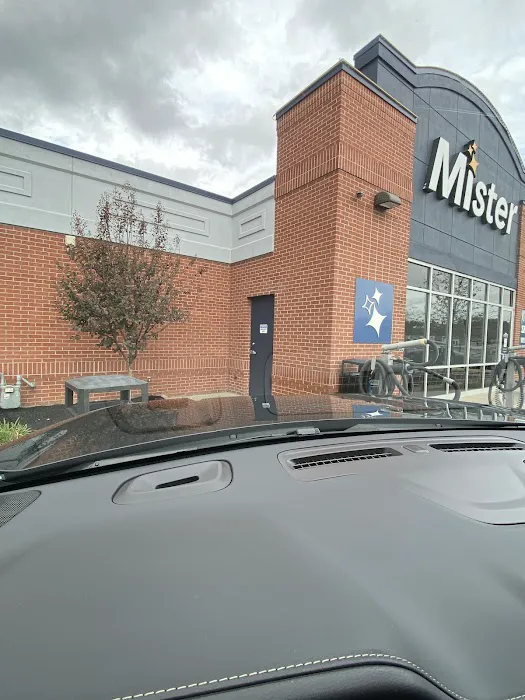 Mister Car Wash Picture 10