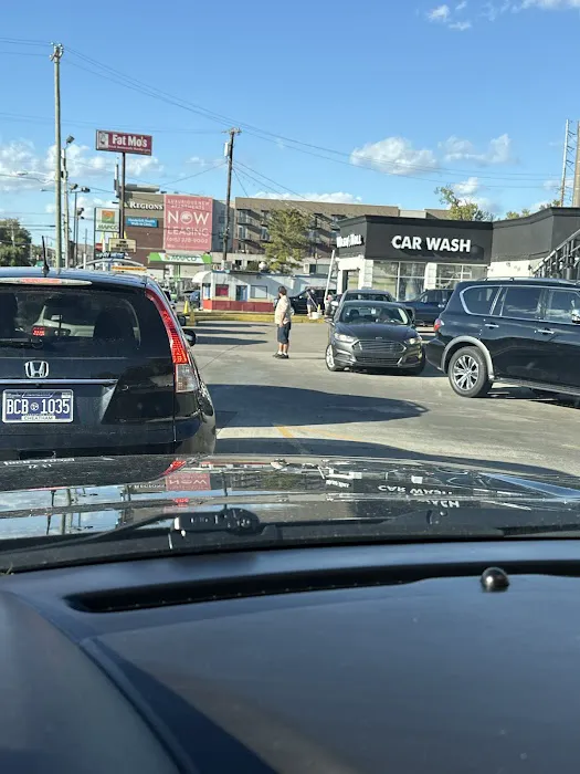 Wash N' Roll Car Wash - Nashville, TN (8th Ave) Picture 8