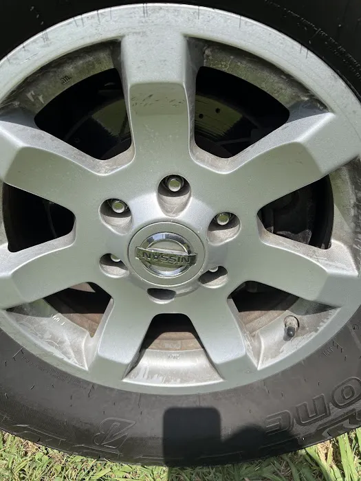 Wash N' Roll Car Wash - Nashville, TN (Thompson Ln) Picture 4