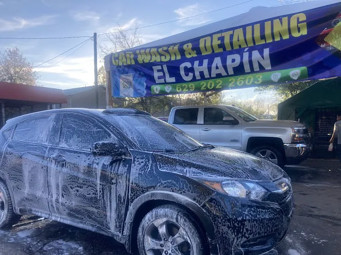 Car wash and detailing EL CHAPÍN Picture 1