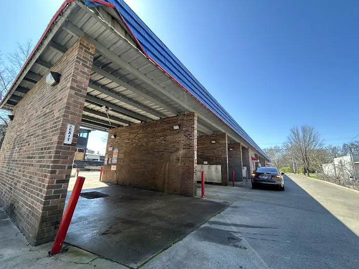 U-Wash Car Wash Picture 8