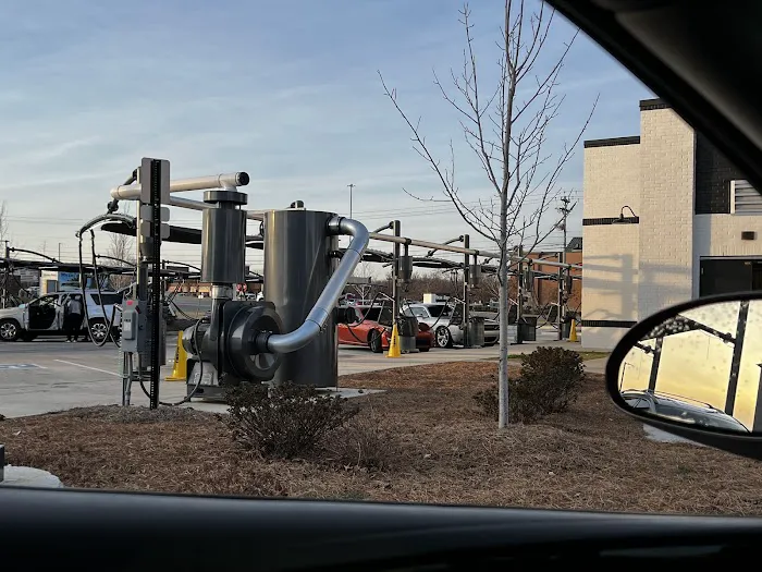 Wash N' Roll Car Wash - Mount Juliet, TN Picture 6