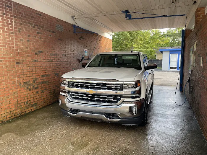 Happy Valley car wash Picture 4