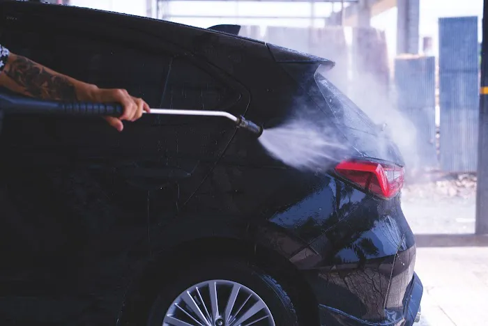 Big League Hand Wash & Mobile Detailing Picture 1