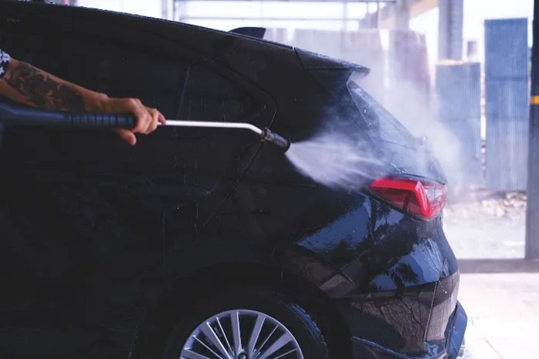 Big League Hand Wash & Mobile Detailing