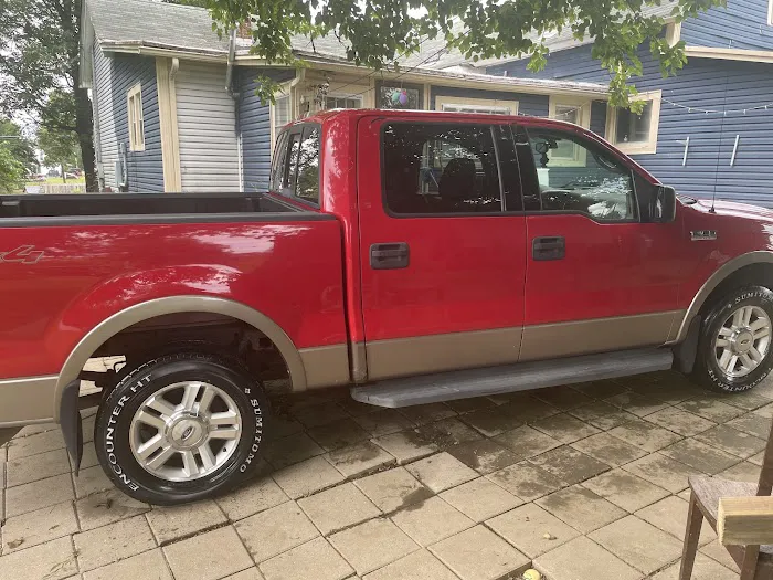 Molina's Car Wash & Detailing Picture 8