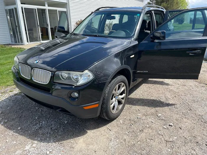 Molina's Car Wash & Detailing Picture 9