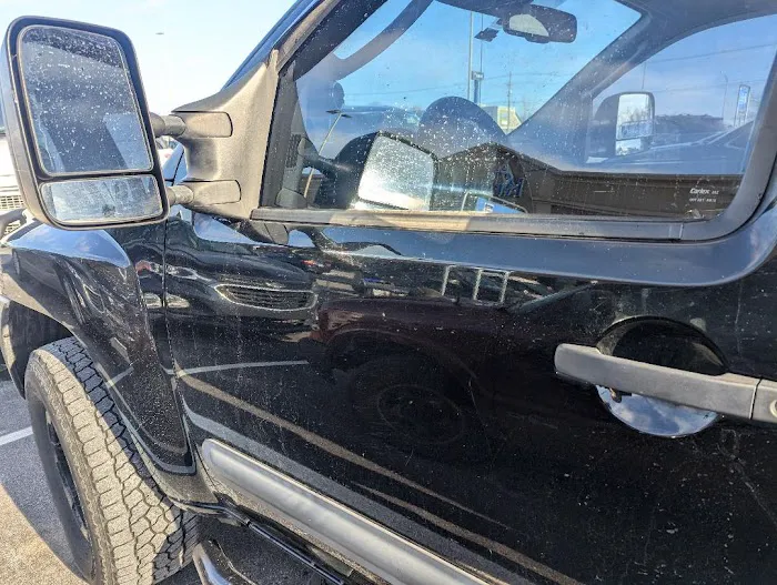 Todd’s Place Express Car Wash Picture 2