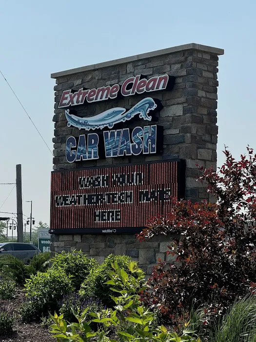 Extreme Clean Car Wash of Huntley Picture 4