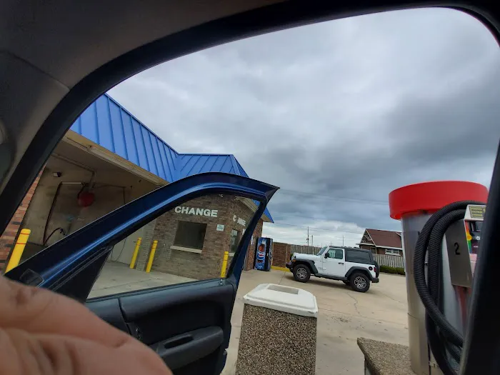 Oasis carwash Picture 6