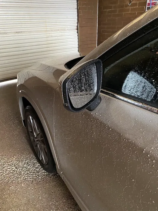 Main Street Car Wash Picture 3