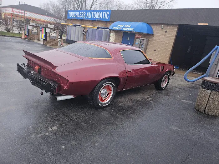 Main Street Car Wash Picture 5