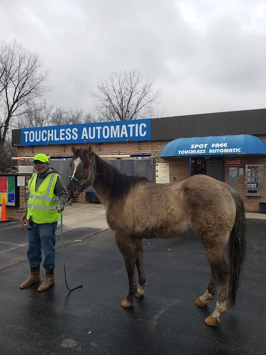Main Street Car Wash Picture 2