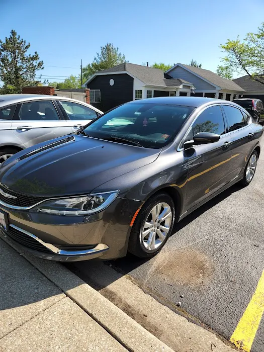 Sauk Trail Car Wash Picture 6