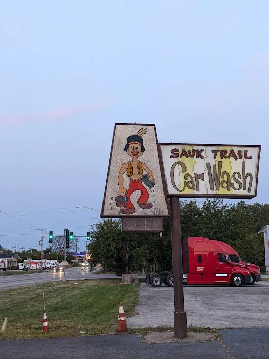Sauk Trail Car Wash Picture 2