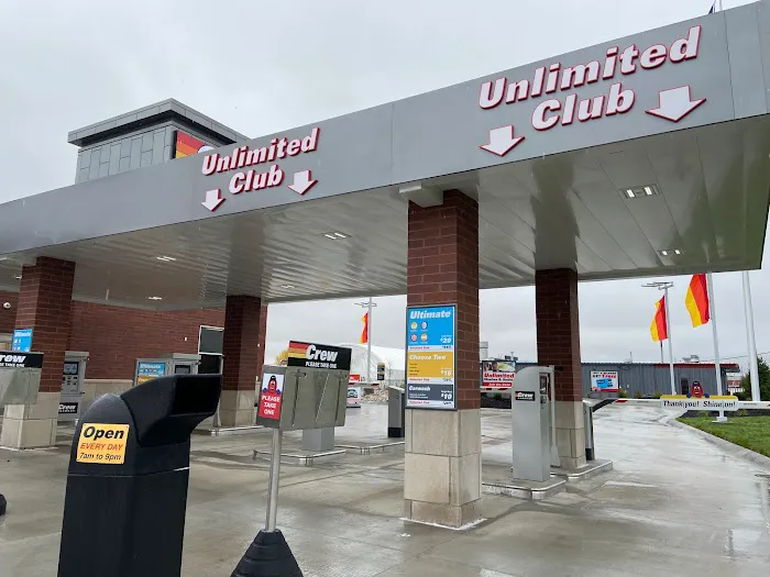 Crew Carwash Picture 6