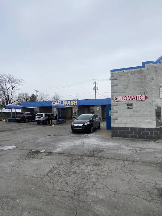 Ducky's Car Wash Picture 2