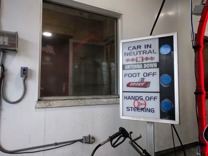 Fuller's Car Wash Picture 6