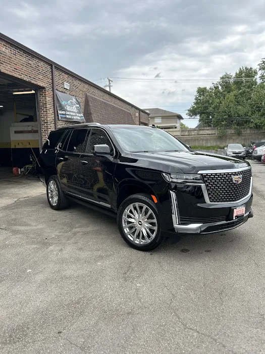 Aura Spa Carwash Picture 1