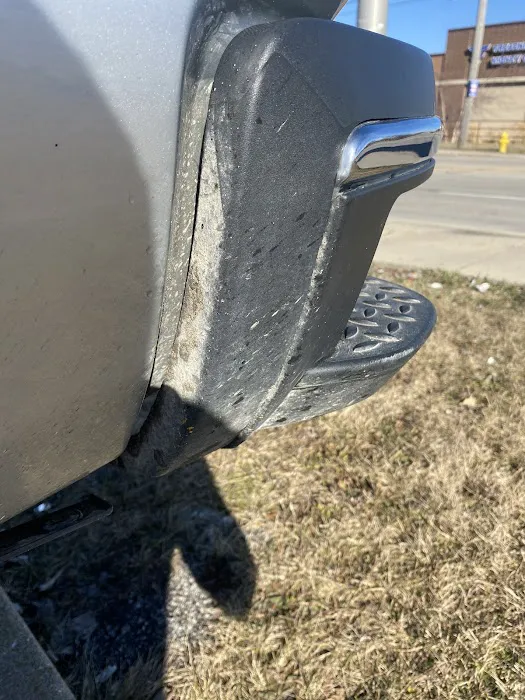 Udo's Car Wash Picture 1