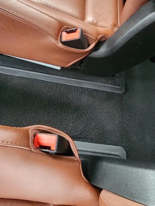 Udo's Car Wash Picture 5