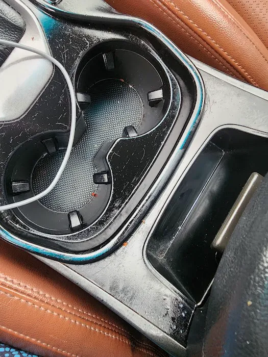 Udo's Car Wash Picture 4