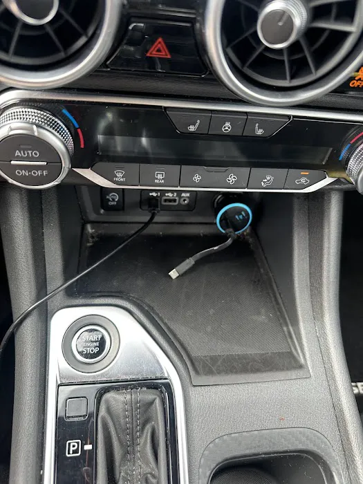 Udo's Car Wash Picture 7