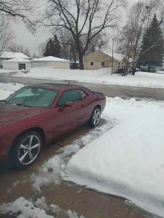 Vic's Express Car Wash & Detail Center Picture 2