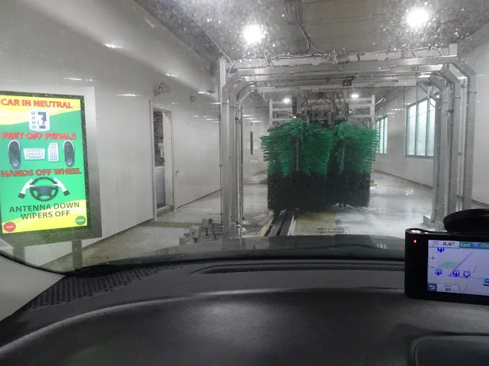 Jet Brite Car Wash Picture 2