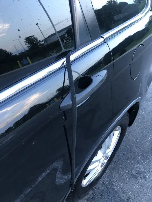 Mr Bubbles Luxury Auto Spa Picture 2