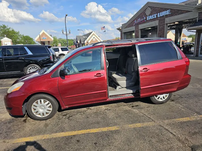 Fuller's Car Wash Picture 6