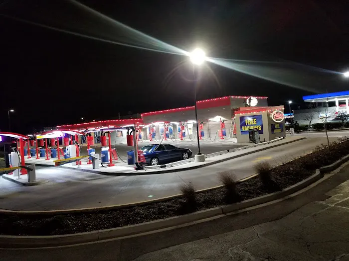 Fuller's Car Wash & Detail Center Picture 5