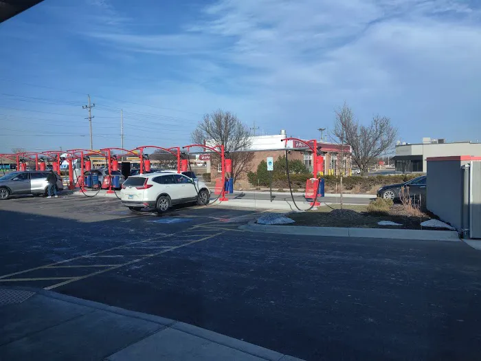 Fuller's Car Wash & Detail Center Picture 2