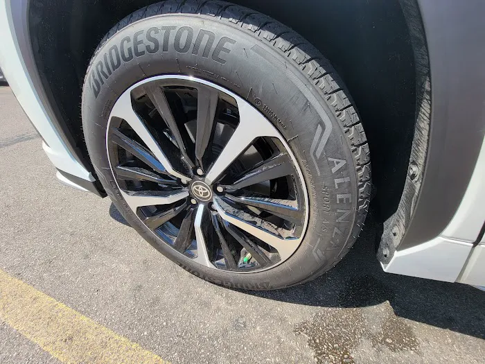 Fuller's Car Wash & Detail Center Picture 8