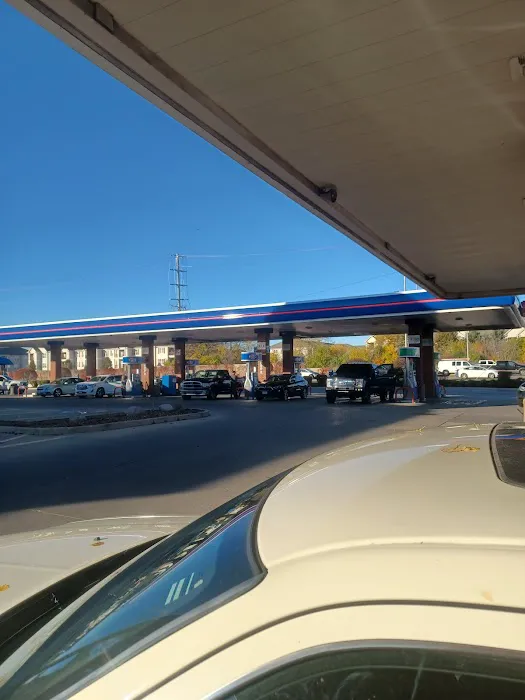 Delta Sonic Car Wash and Oil Change Picture 3